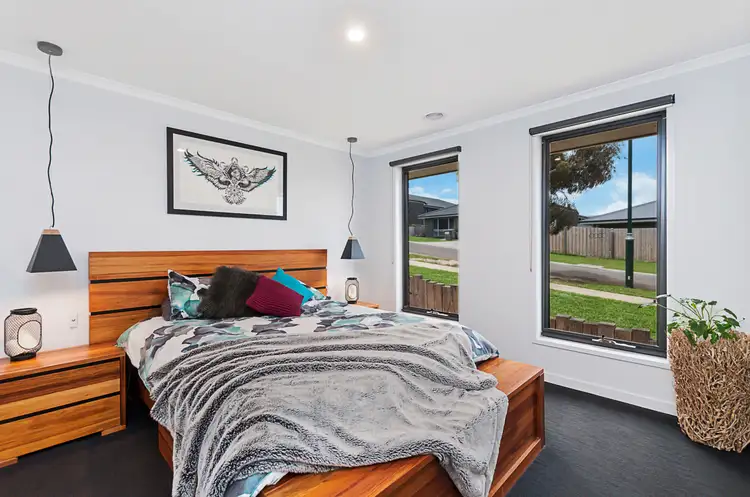 Fifth view of Homely house listing, 3 Learmonth Close, Warrnambool VIC 3280