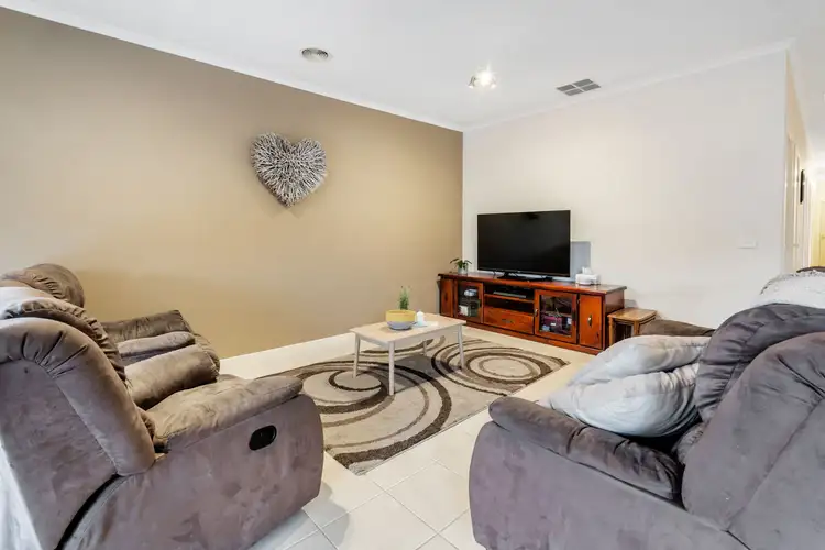 Seventh view of Homely house listing, 9 Hoxton Crescent, Craigieburn VIC 3064