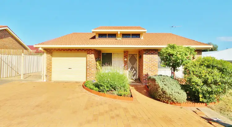 3/23 Thornhill Street, Young NSW 2594
