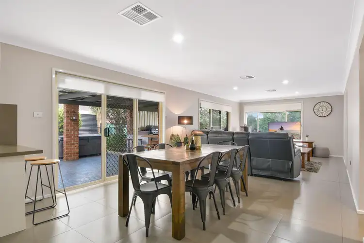 15 Pin Oak Place, Narellan Vale NSW 2567