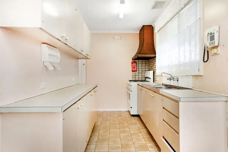 Fourth view of Homely house listing, 5 Elm Court, Coolaroo VIC 3048