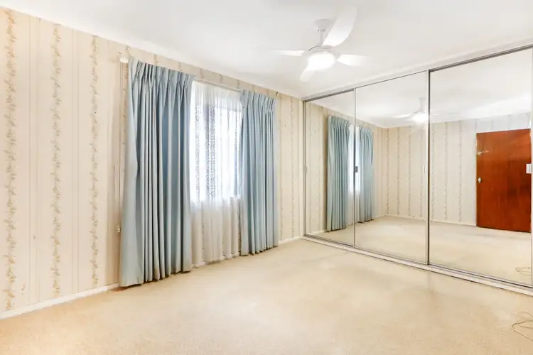 Fifth view of Homely house listing, 5 Elm Court, Coolaroo VIC 3048
