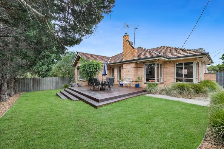 Main view of Homely house listing, 5 Huntingdale Road, Chadstone VIC 3148