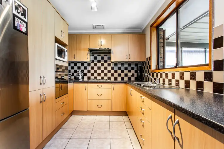 22 Amsterdam Street, Craigmore SA 5114