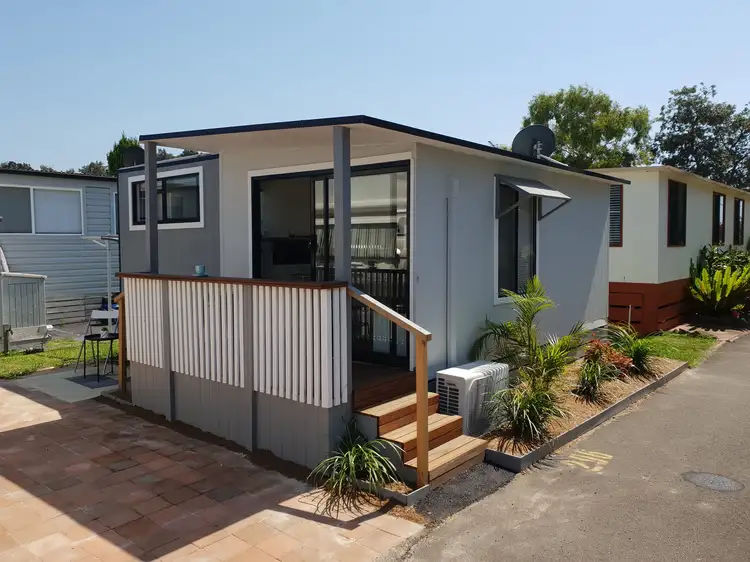296/19 Judbooley Parade, Windang NSW 2528