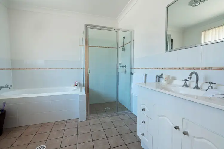 Sixth view of Homely unit listing, 16 Helsinki Parade, Bomaderry NSW 2541