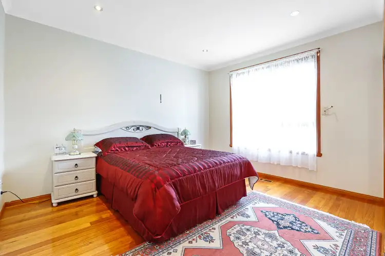 Fifth view of Homely unit listing, 2/30 Paringa Boulevard, Meadow Heights VIC 3048