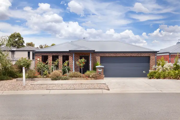 8 Harley Court, Mount Clear VIC 3350
