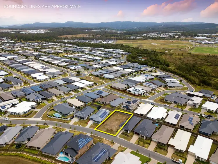 14 Whitsunday Circuit, Pimpama QLD 4209