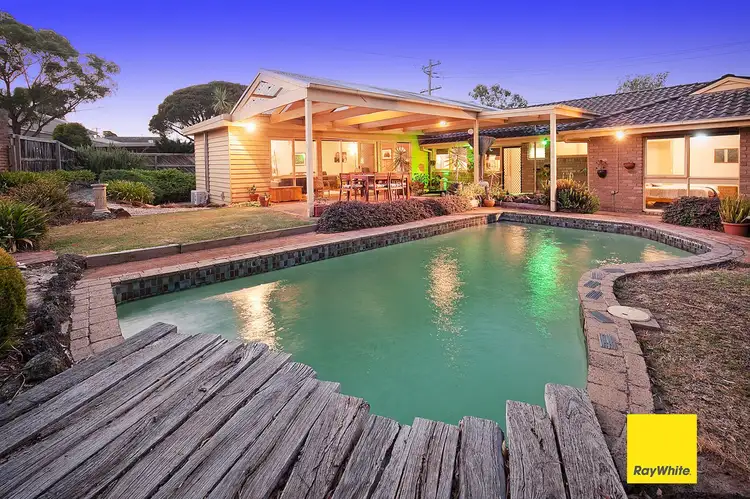 8 Mckenzie Way, Langwarrin VIC 3910