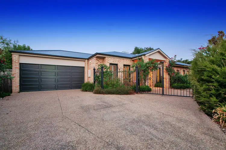 Second view of Homely house listing, 2 Lyndhurst Close, Croydon VIC 3136