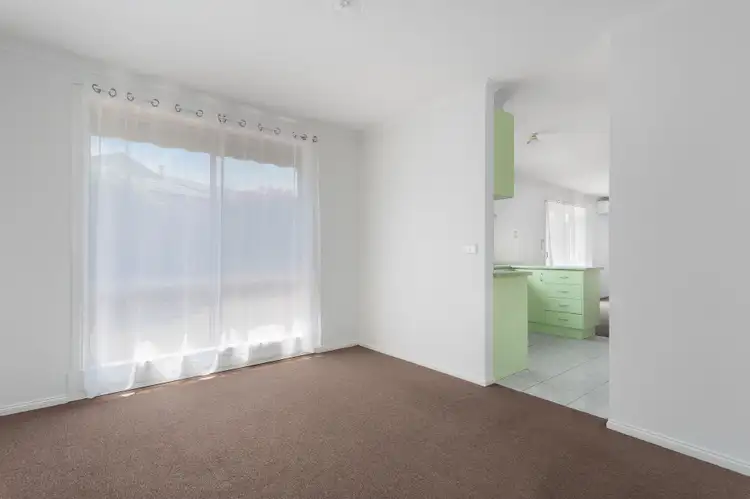 Fourth view of Homely house listing, 3 Capri Court, Pakenham VIC 3810