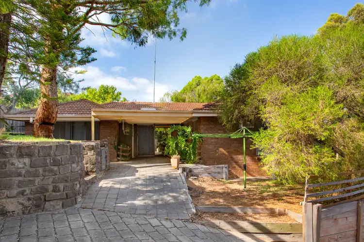 Second view of Homely house listing, 2 Beryl Close, Greensborough VIC 3088