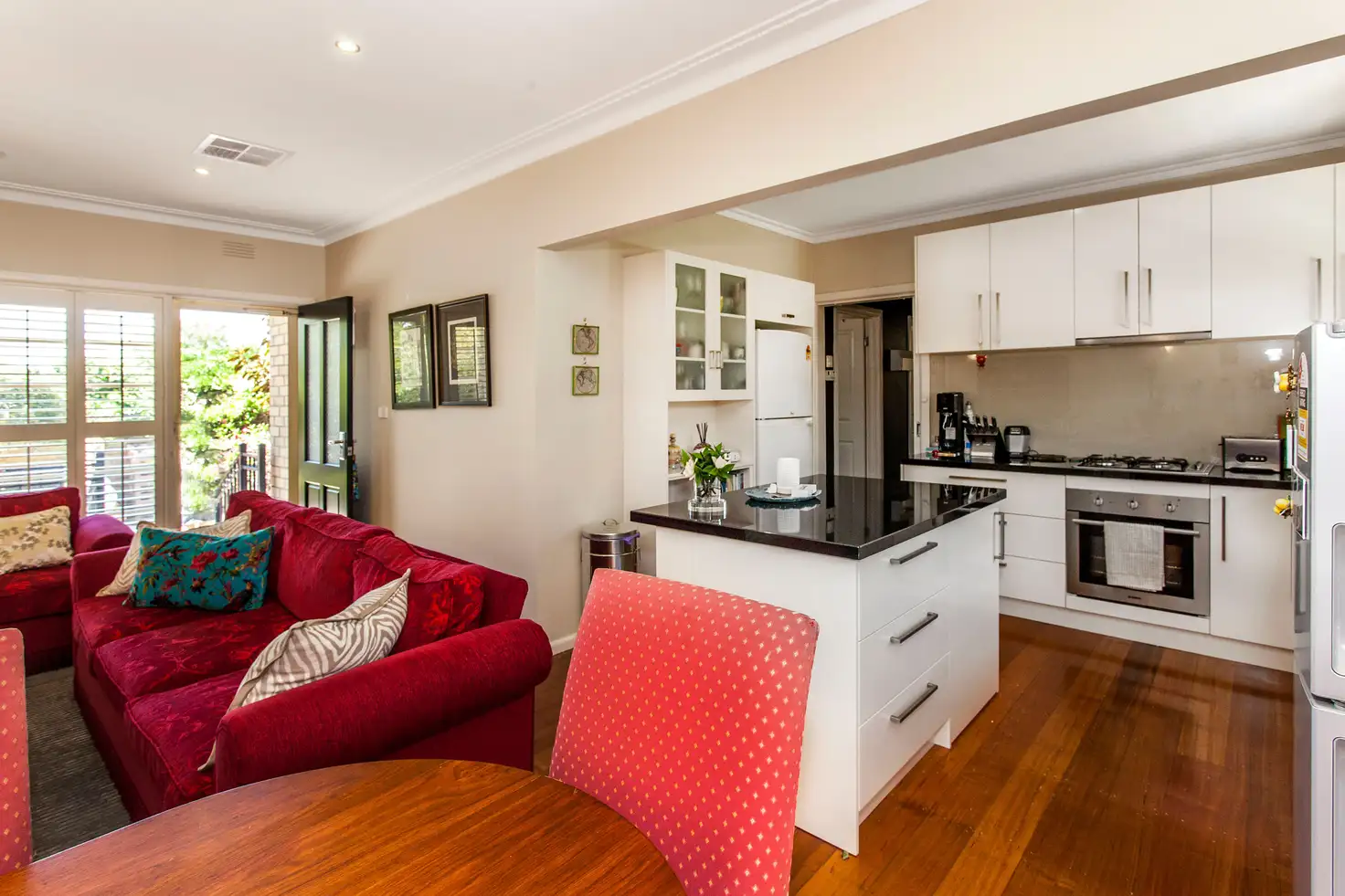 Main view of Homely unit listing, 2/18 Bruarong Crescent, Frankston South VIC 3199