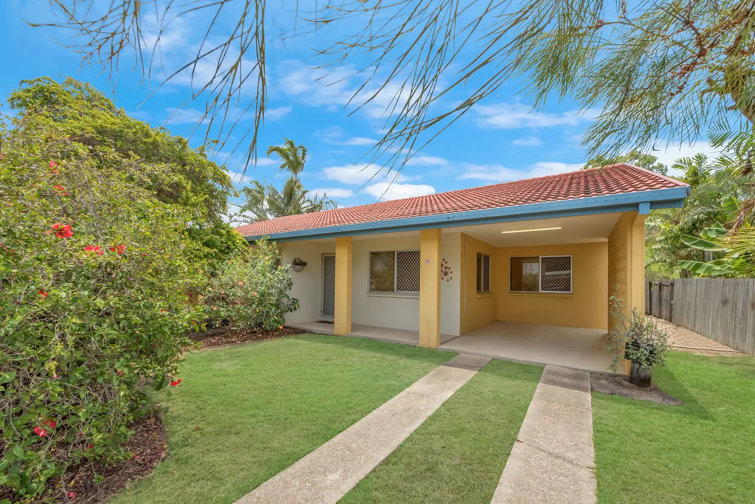 Main view of Homely unit listing, 2/71 Albany Road, Pimlico QLD 4812