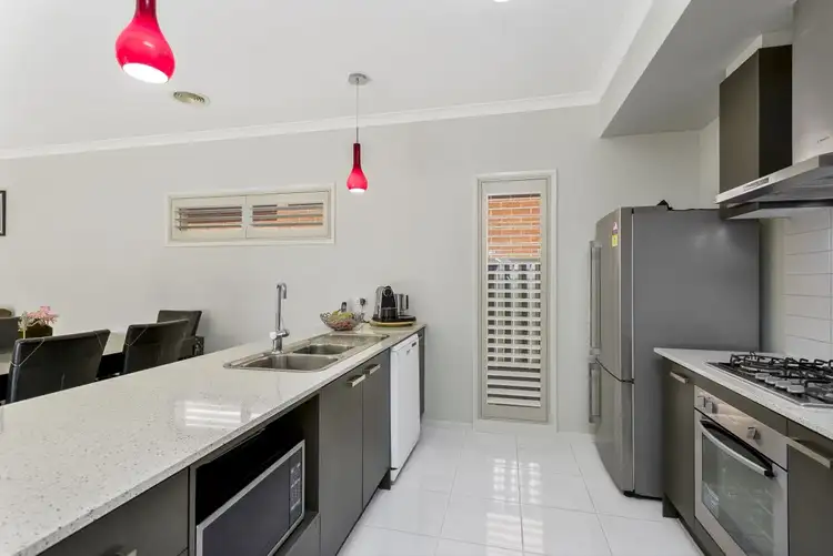 Fifth view of Homely house listing, 6 Firecrest Road, Manor Lakes VIC 3024