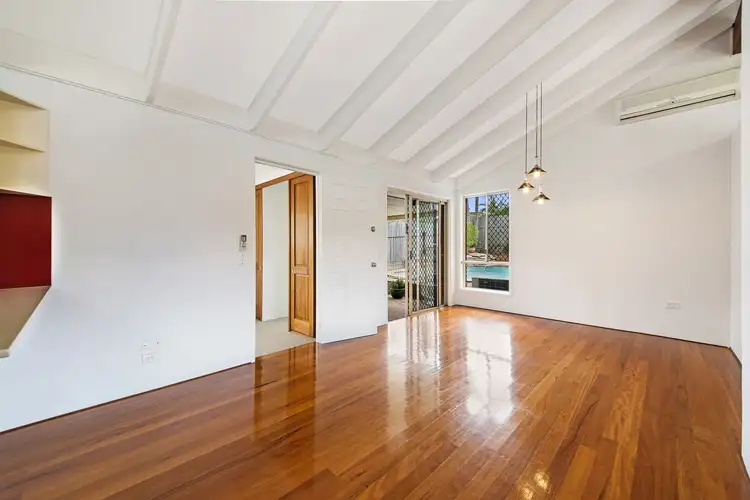 Fifth view of Homely house listing, 1 Essendon Close, Arundel QLD 4214