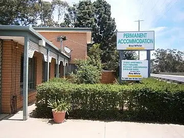 305 Ogilvie Avenue