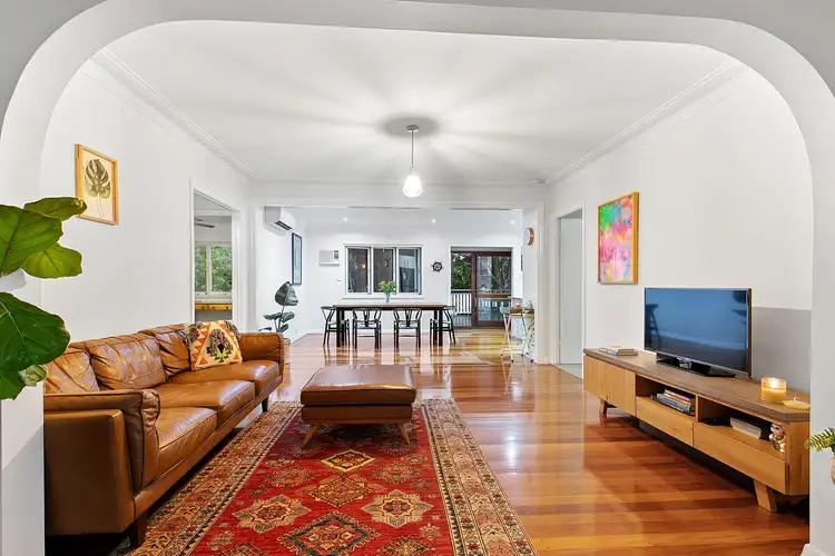 77 Holland Road, Holland Park QLD 4121