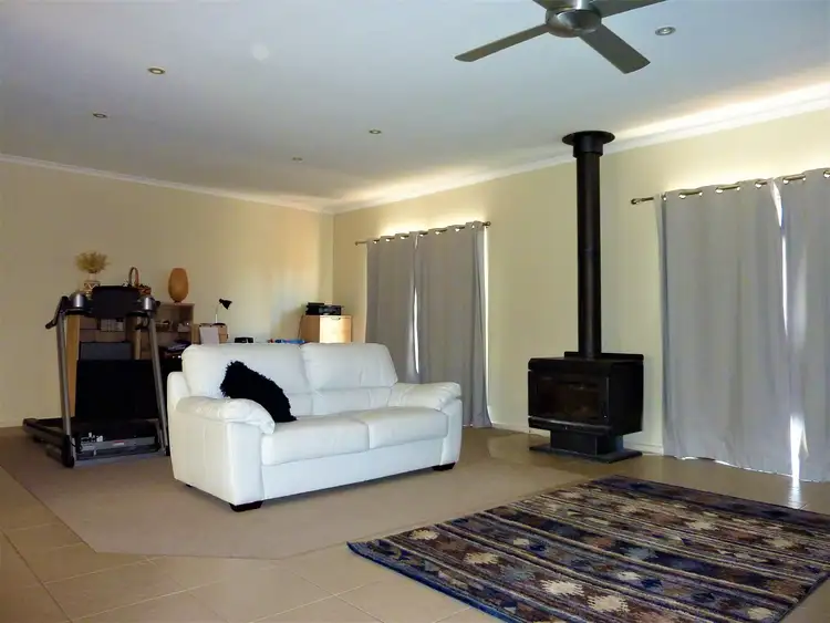 Third view of Homely house listing, 5 Osborne Court, Bordertown SA 5268