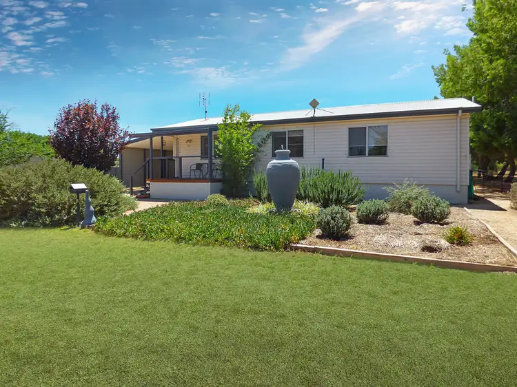 61 Oberon Street, Eugowra NSW 2806