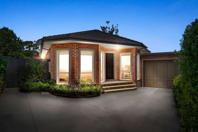 3/2 Winbirra Parade, Ashwood VIC 3147