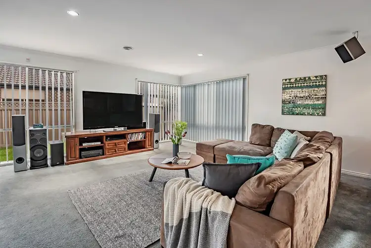 Sixth view of Homely house listing, 5 Bowral Loop, Craigieburn VIC 3064