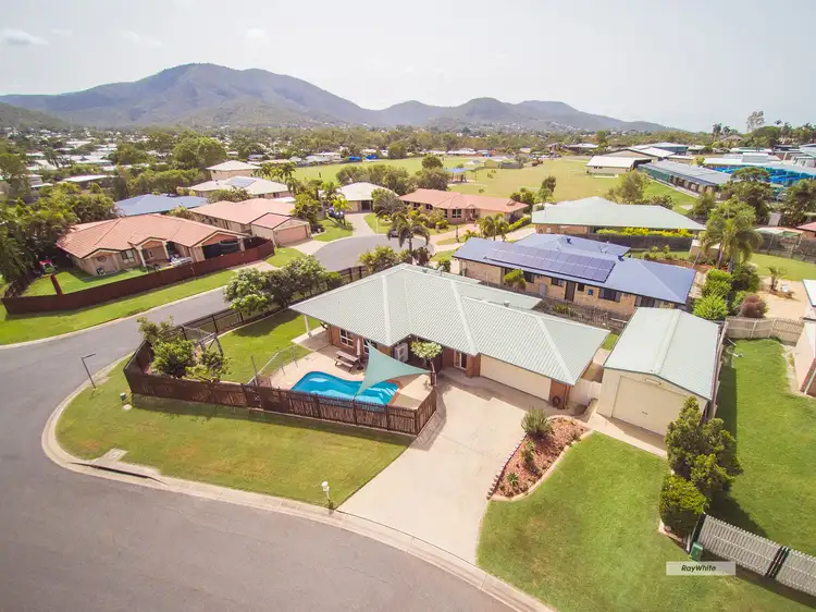 8 Neish Court, Norman Gardens QLD 4701