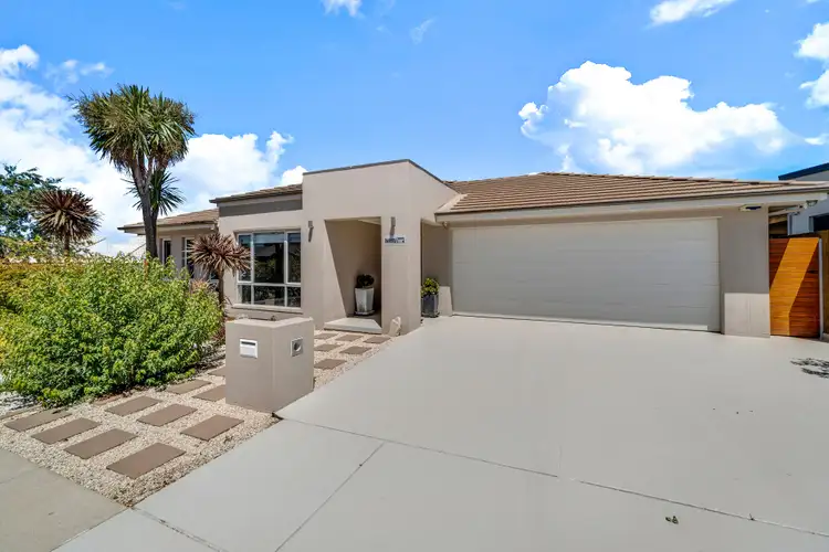 24 Ruth Bedford Street, Franklin ACT 2913