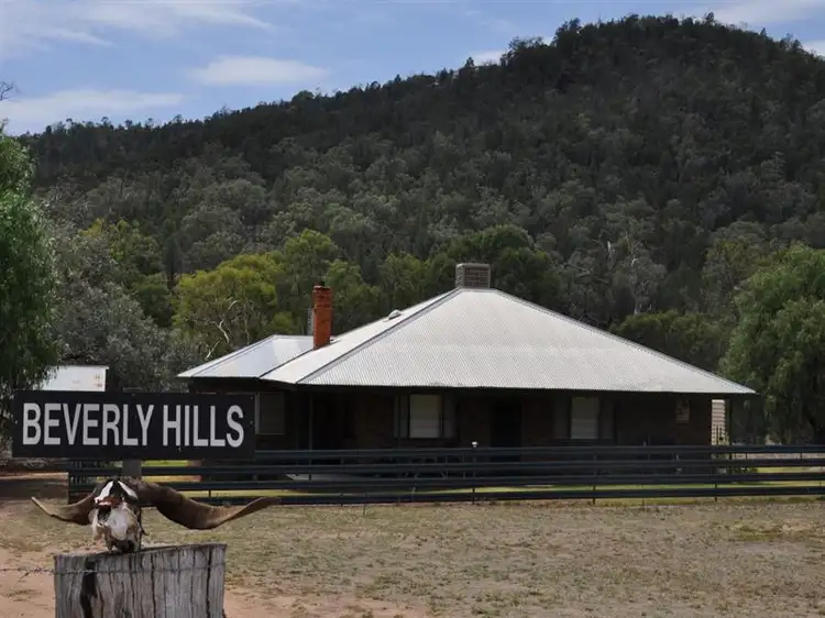 Beverly Hills Waterhole Creek Road, Eugowra NSW 2806