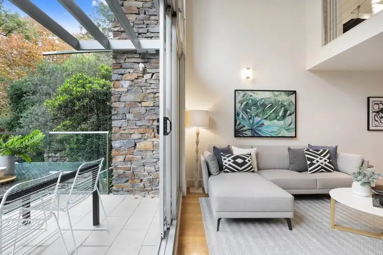 Second view of Homely apartment listing, 13/8 Greenknowe Avenue, Elizabeth Bay NSW 2011