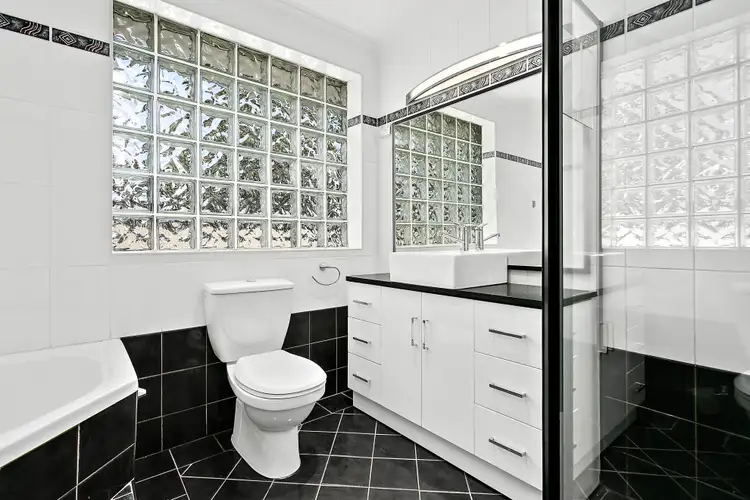 Sixth view of Homely house listing, 3 Gould Place, Lake Illawarra NSW 2528