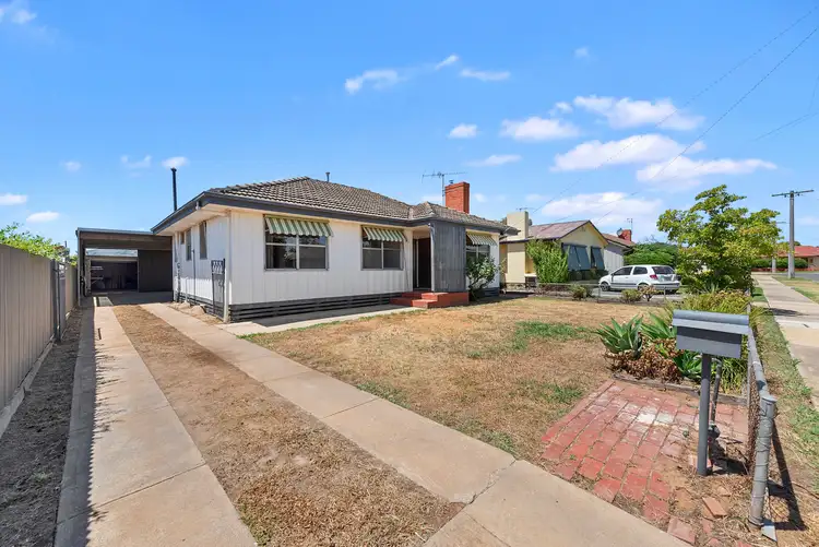 Seventh view of Homely house listing, 2 Everist Avenue, Yarrawonga VIC 3730