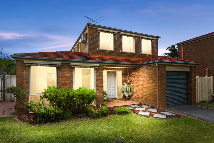 10 Brindalee Mews, Chadstone VIC 3148