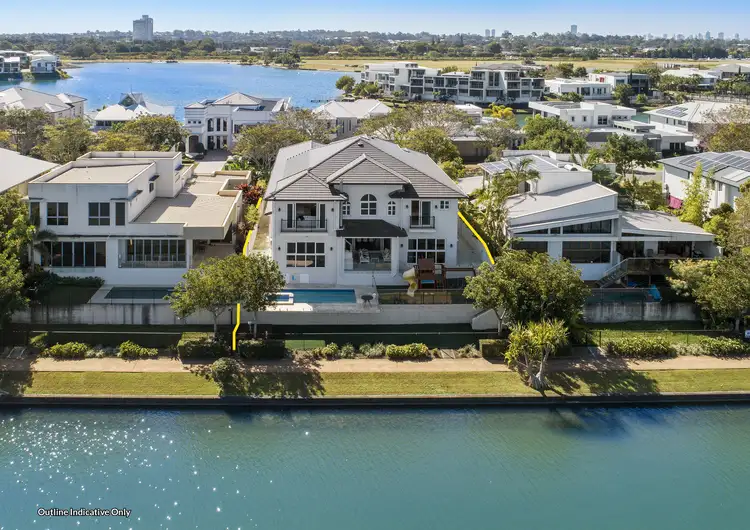 5010 Emerald Island Drive, Carrara QLD 4211
