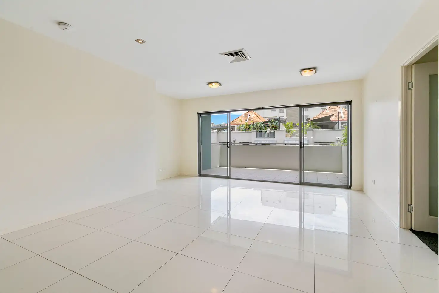 Main view of Homely unit listing, 6/215 Wellington Road, East Brisbane QLD 4169
