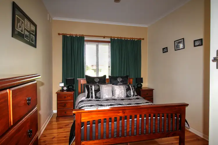 Sixth view of Homely house listing, 19 Kurrajong Avenue, Renmark SA 5341