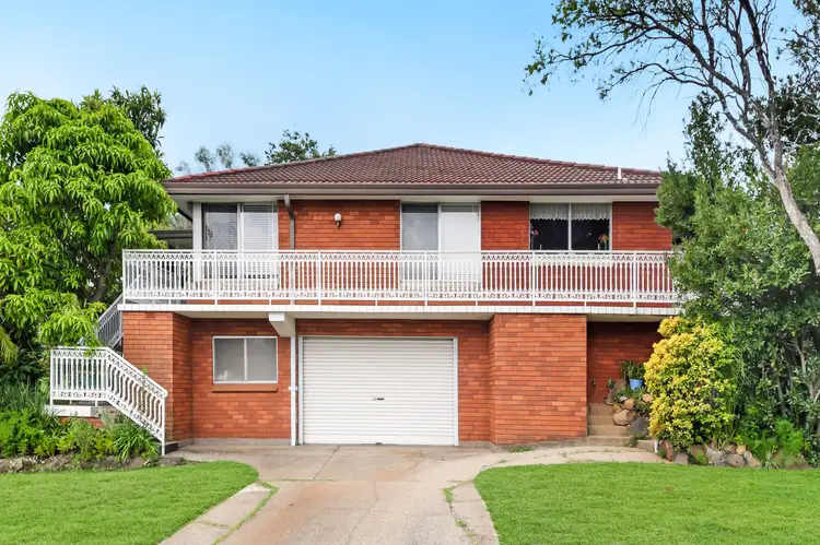 10 Saric Avenue, Georges Hall NSW 2198