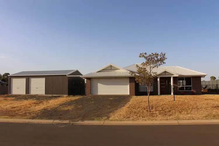 4 Colbar Street, Pittsworth QLD 4356