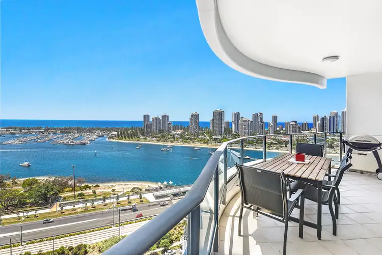 2105/4 Como Crescent, Southport QLD 4215