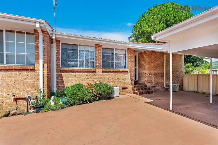 4/5 Madden Street, Oak Flats NSW 2529