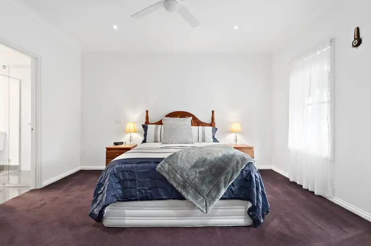 Sixth view of Homely house listing, 31 Valleyview Grove, Drouin VIC 3818