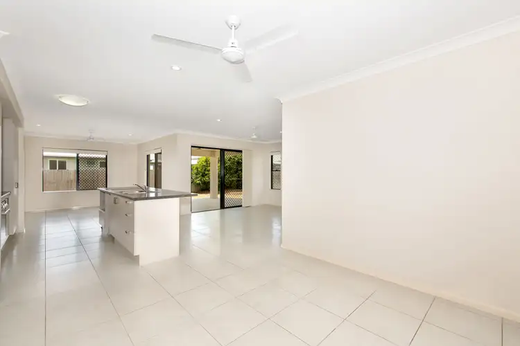 7 Epping Way, Mount Low QLD 4818