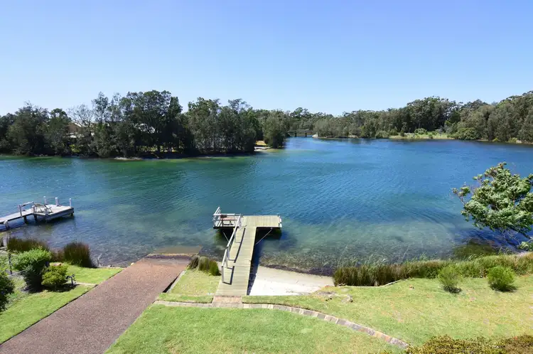 32 Thora Street, Sussex Inlet NSW 2540