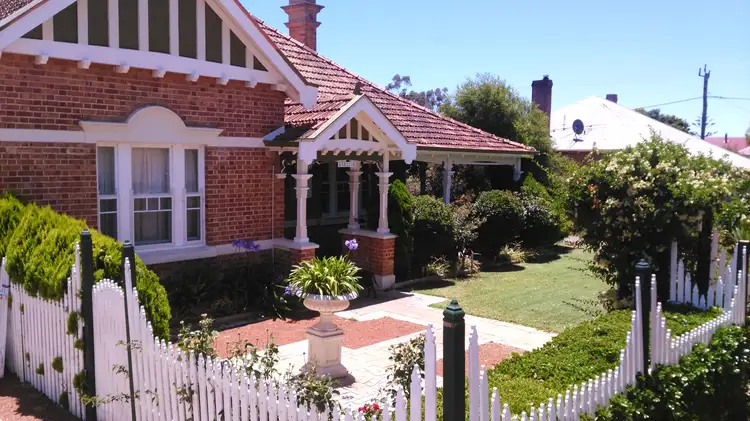 56 Avon, Katanning WA 6317