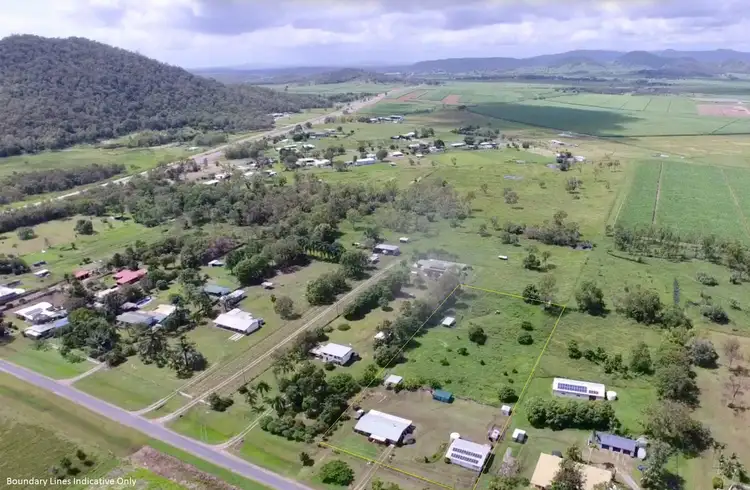 39 Carlton Road, Sarina QLD 4737