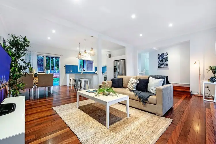 327 Ashmore Road, Benowa QLD 4217