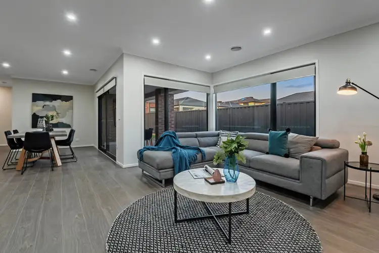 Seventh view of Homely house listing, 38 Riverglen Drive, Craigieburn VIC 3064
