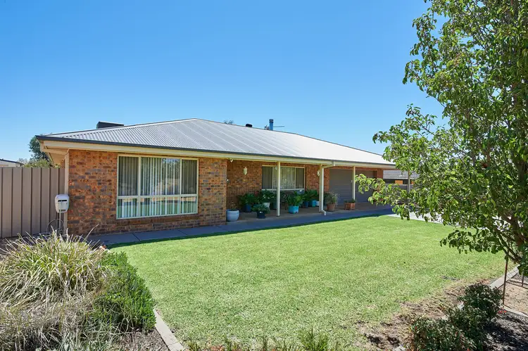 32 Booth Street, Coolamon NSW 2701