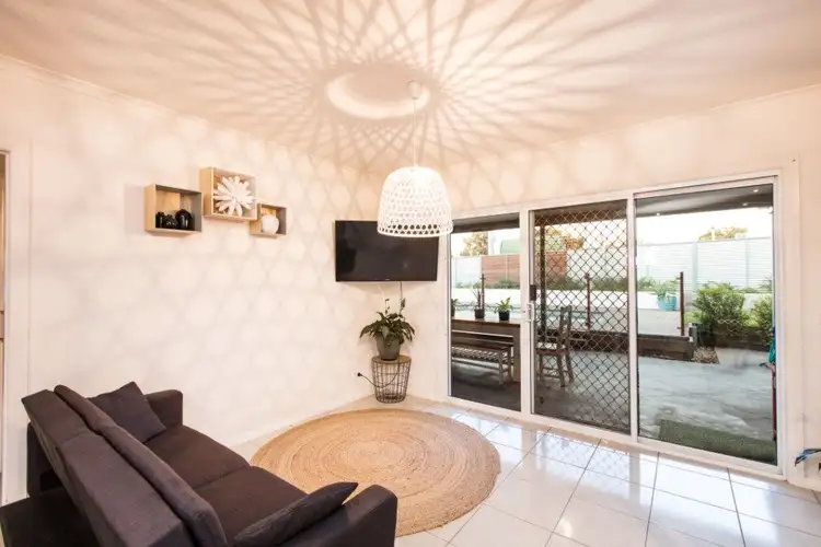 Sixth view of Homely house listing, 1 Murray Way, Buronga NSW 2739